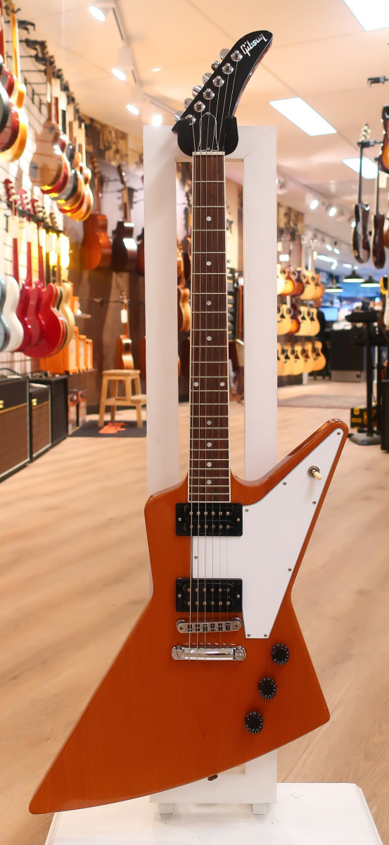 Begagnad Gibson 70s Explorer framifrån
