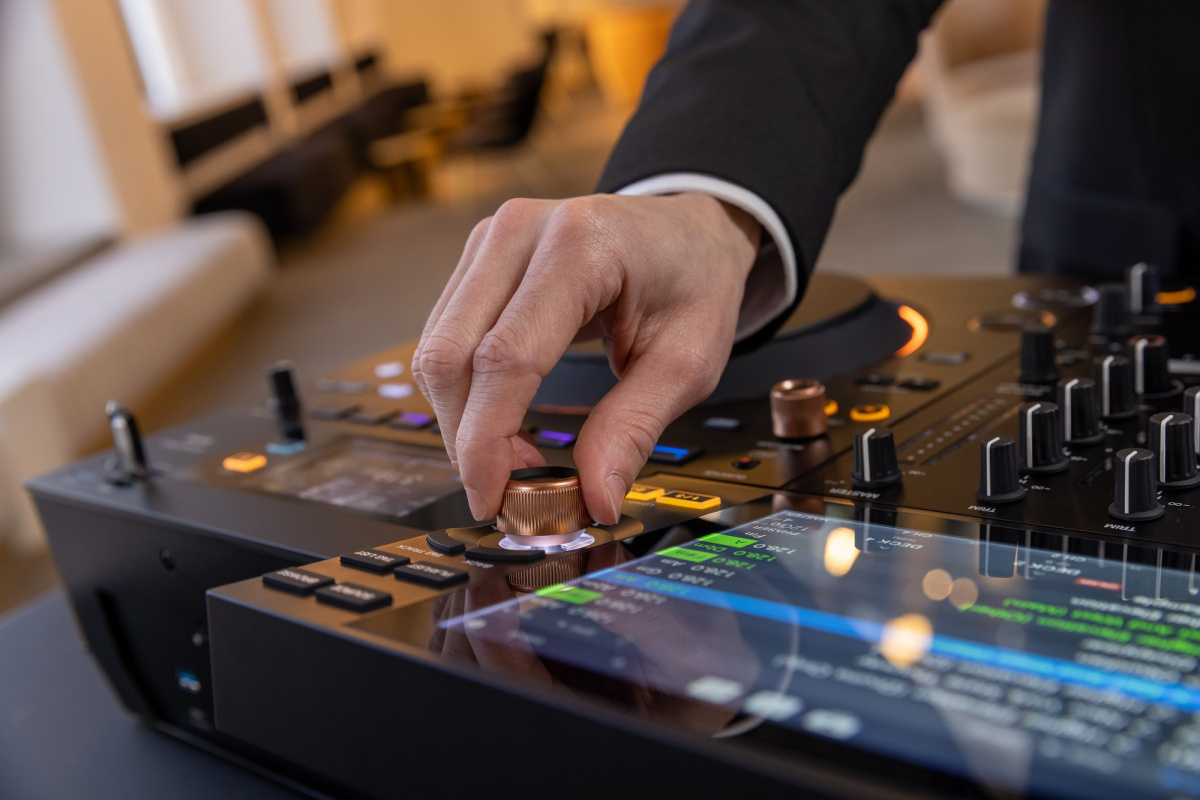 Pioneer OPUS-QUAD All-in-one DJ system