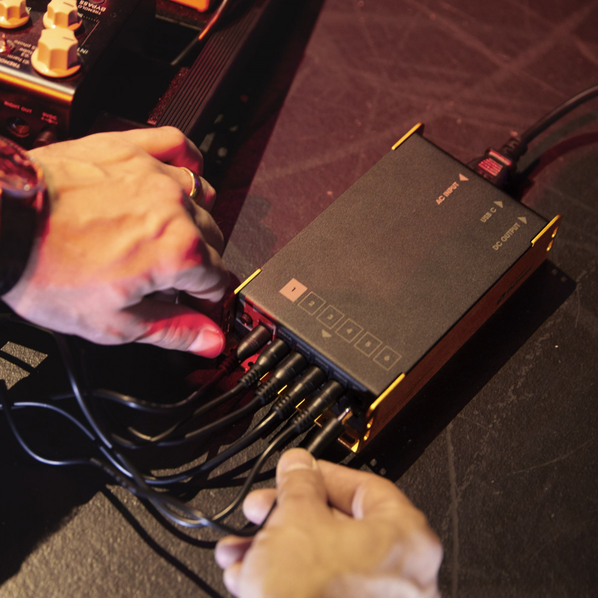 Str�mf�rs�rjning till gitarrpedaler fr�n erk�nda Palmer