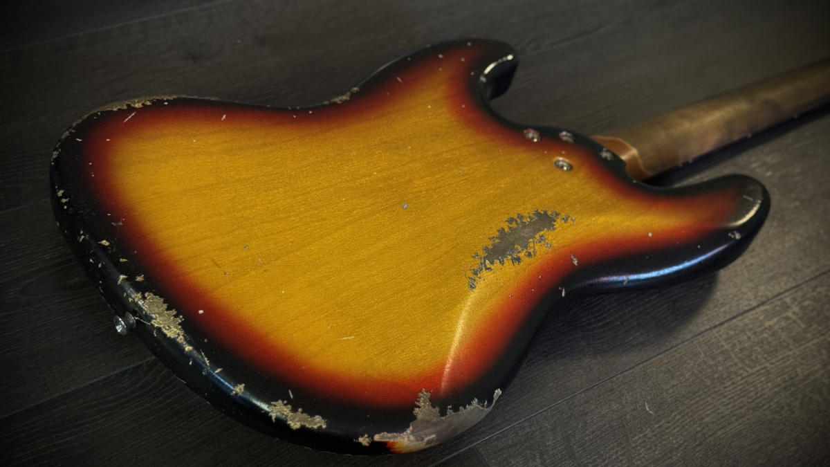 Sonnemo Custom Vintage J-Bas - 3-tone sunburst