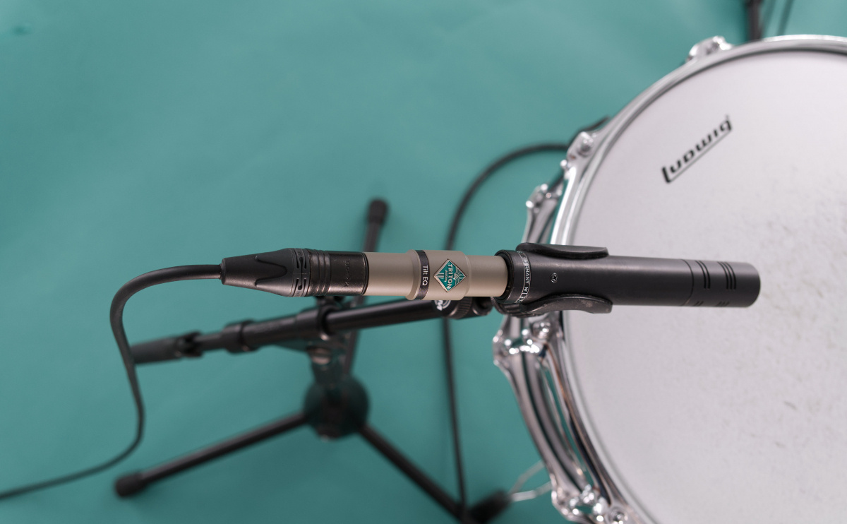 Triton Audio Tilt EQ vid en virveltrumma