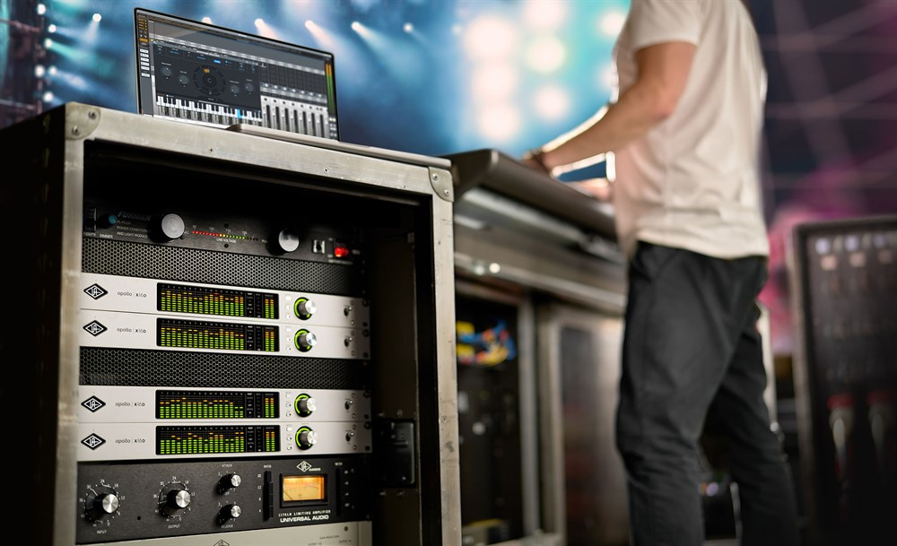 Universal Audio Apollo x16D Essential